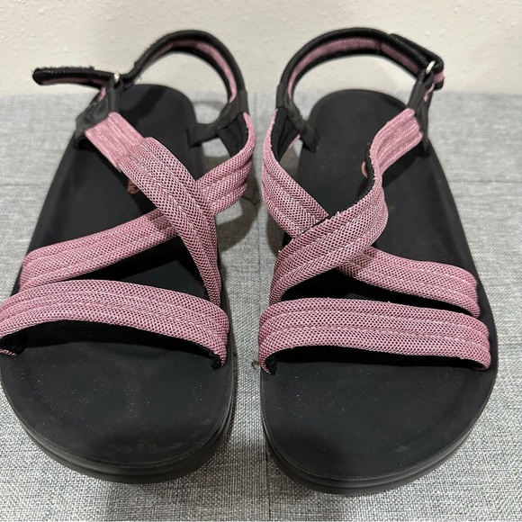 Aerothotic Hadal Adjustable Ankle Strap Sandal - Picture 3 of 11